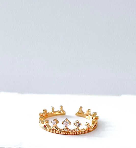 Queen Rhinestone Ring